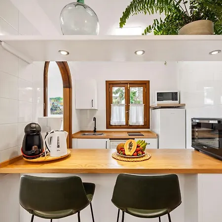 Lägenhet El Nido Seafront Hideaway By Bayside Playa Honda (Lanzarote)