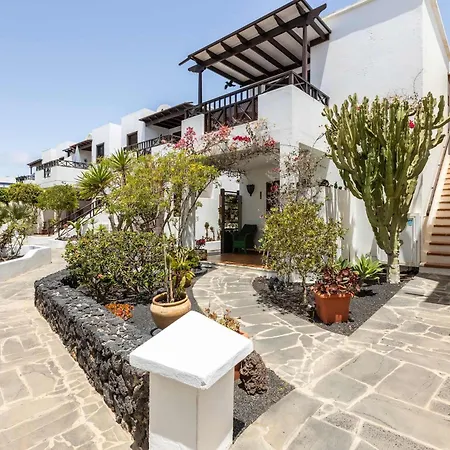 El Nido Seafront Hideaway By Bayside * Playa Honda (Lanzarote)