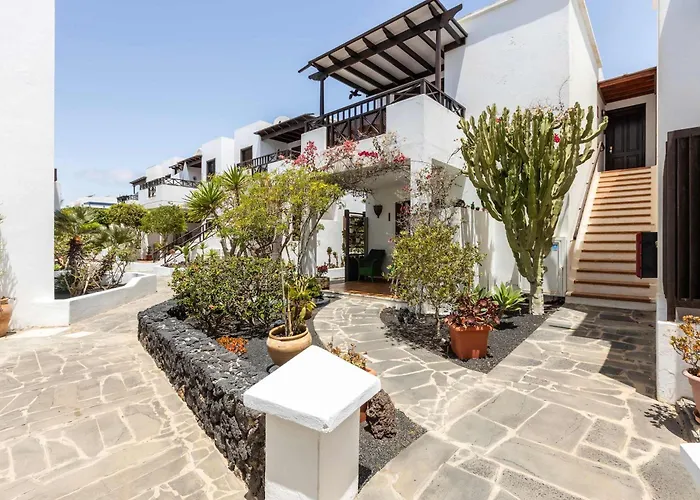 El Nido Seafront Hideaway By Bayside * Playa Honda (Lanzarote)